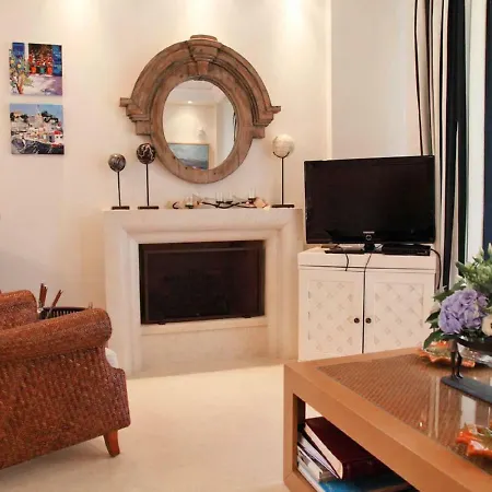 Korali Villa Dhrosia